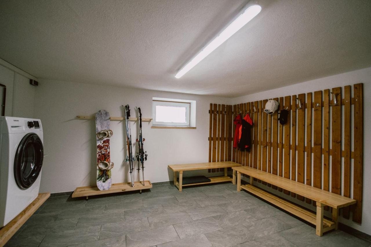 Nedererhof - Zimmer Enzian Mit Gemeinschaftskueche Schmirn Zewnętrze zdjęcie